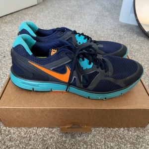 Men’s Nike trainers size 13 blue